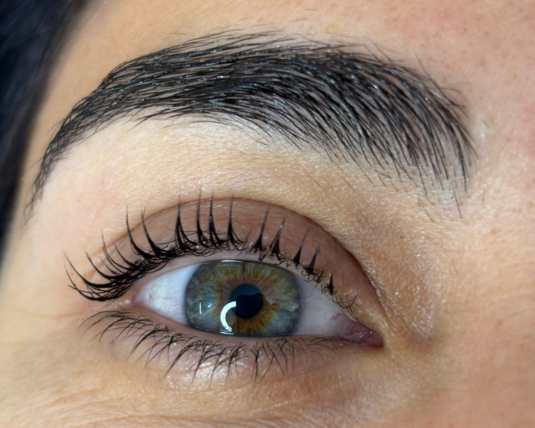 Lifting de pestañas + Tinte + Vitaminas