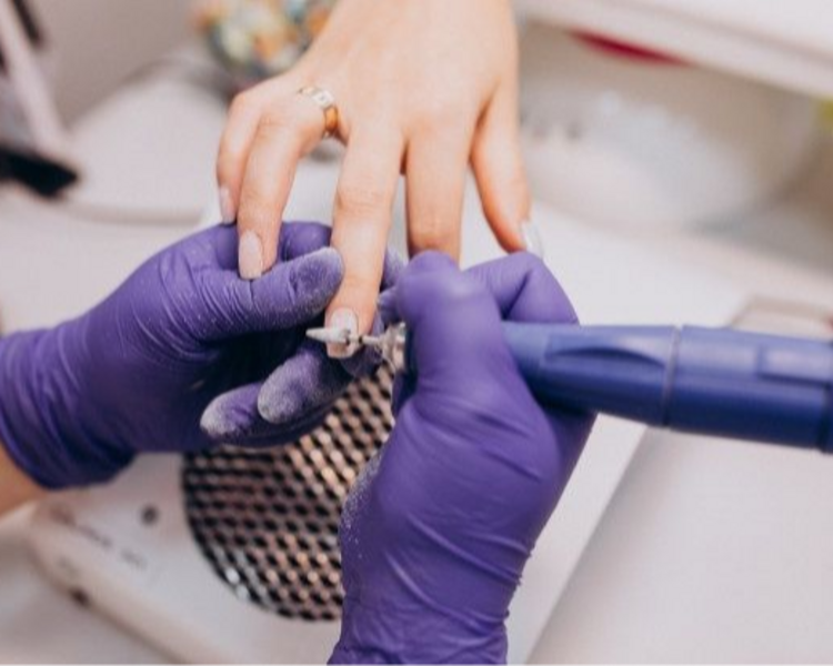 Retiro uñas en acrílico de otro spa 