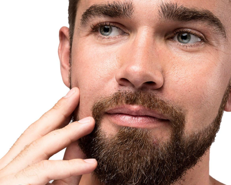 Barba incluye (rebaje o degradado de barba y bigote , perfilados , aplicación de exfoliación rostro completo y activación de poros con toalla caliente)