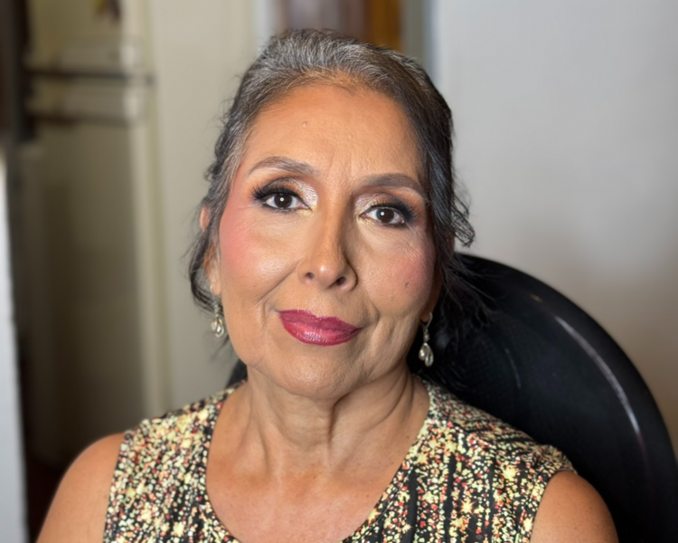 Maquillaje social con pestañas