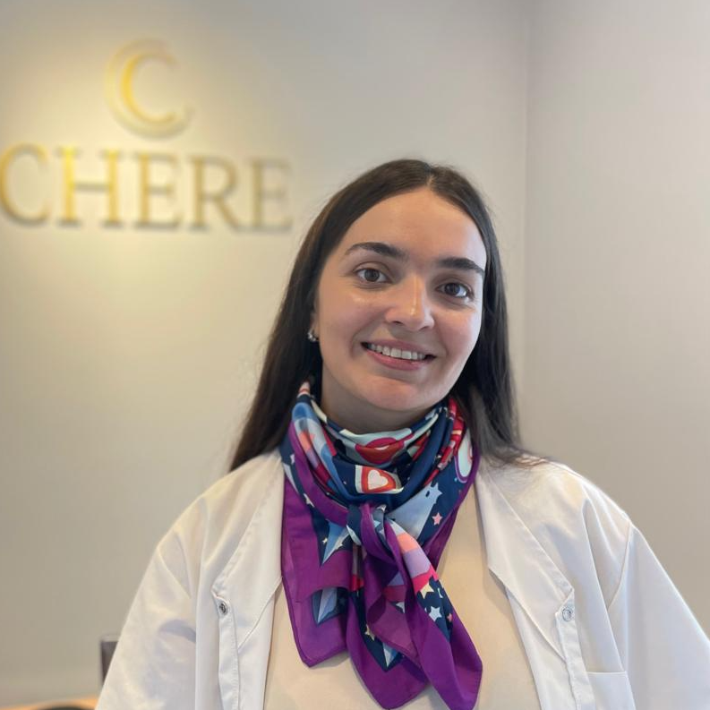 Yamila Ferrari - Profesional en CHERE consultorios de medicina estética ...