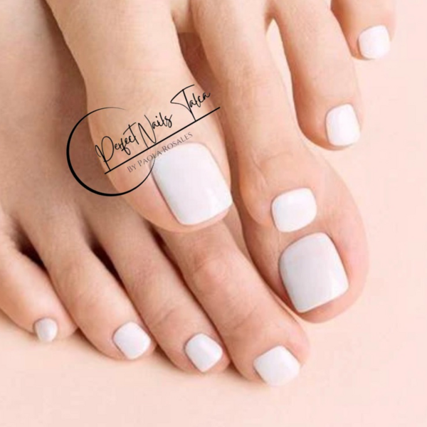Pedicure simple + Esmaltado permanente 