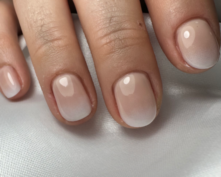 MANICURA PERMANENTE ( el valor es desde, todo dependerá el largo natural de la uña (incluye diseño y  retiro ) 