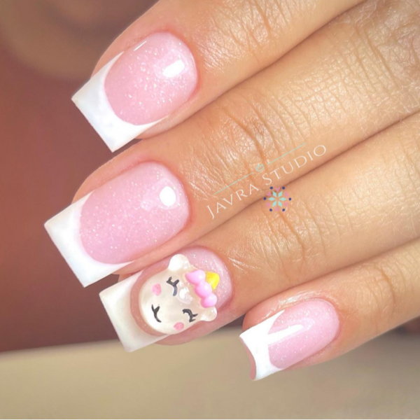 Uñas acrílicas: Francesa tradicional 