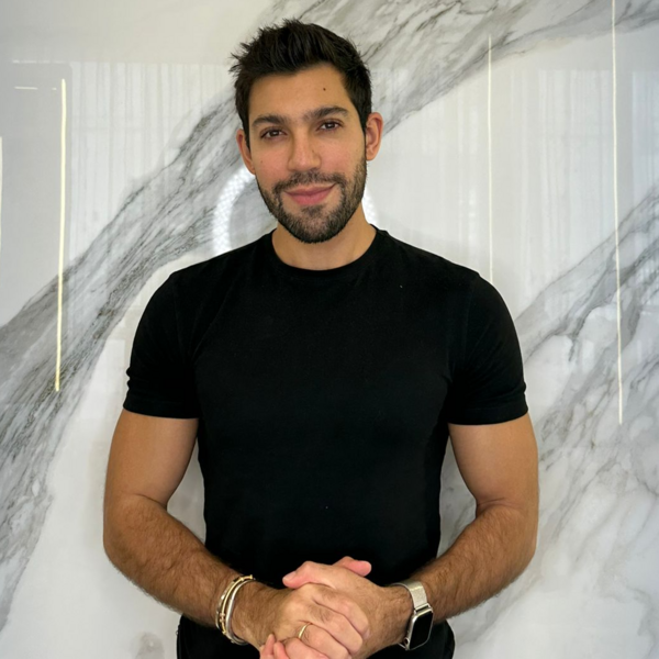 Diseño/Shatush/Baby shatush/Shatush cobrizo + baño de cana (Tapar cana con baño de color LOCALIZADO) con JOEL.