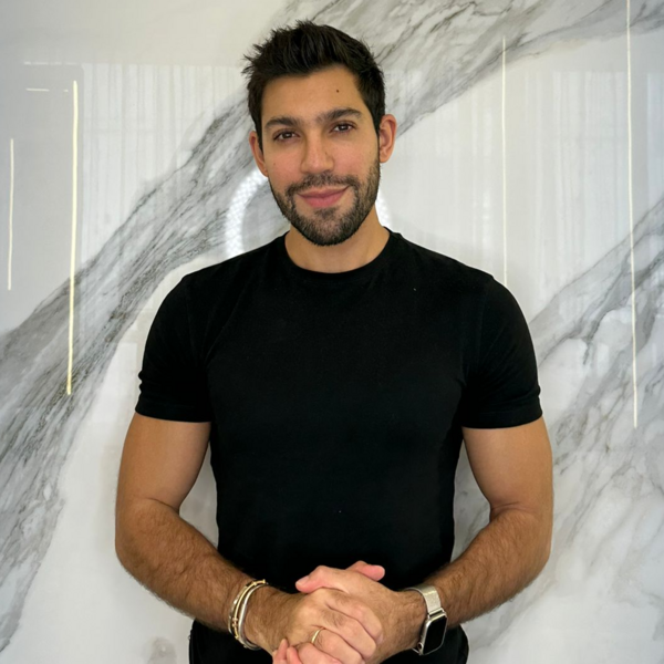 Diseño/Shatush/Baby shatush/Shatush cobrizo + retoque de raíz (Tapar cana con tinte) con JOEL.