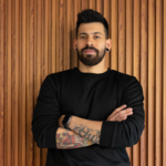 Daniel Oropeza (local 9)