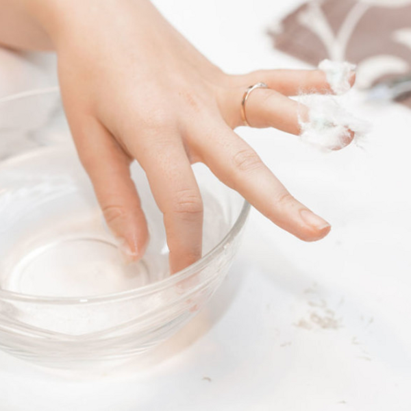 Retiro de uñas (acrílico) (sin servicio)