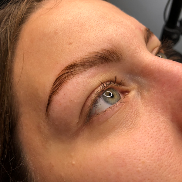 Laminado de Cejas con Henna