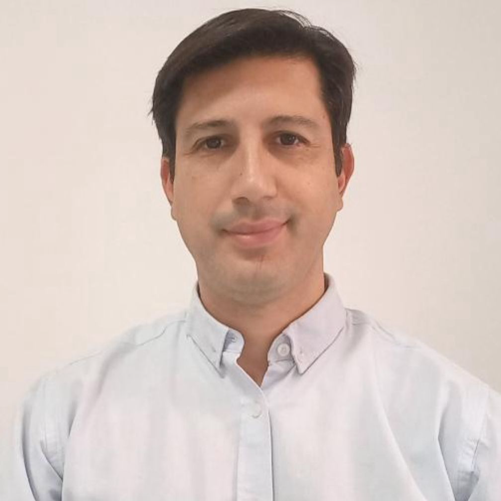 DR. ARIEL  RUSCITTI