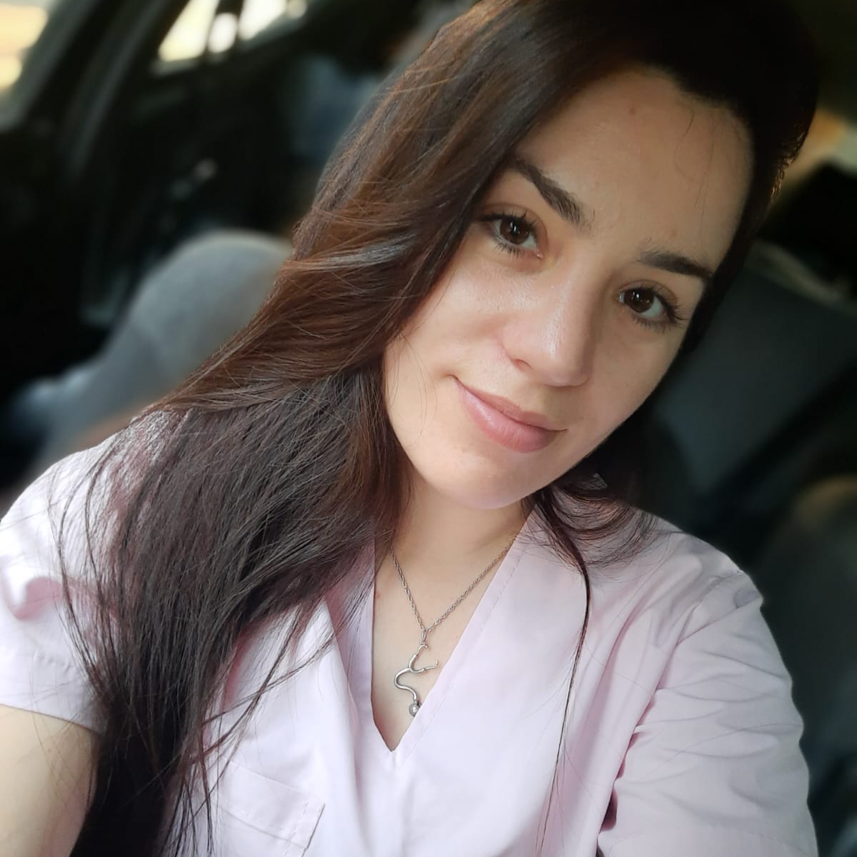 DRA. YESICA TONLORENZI