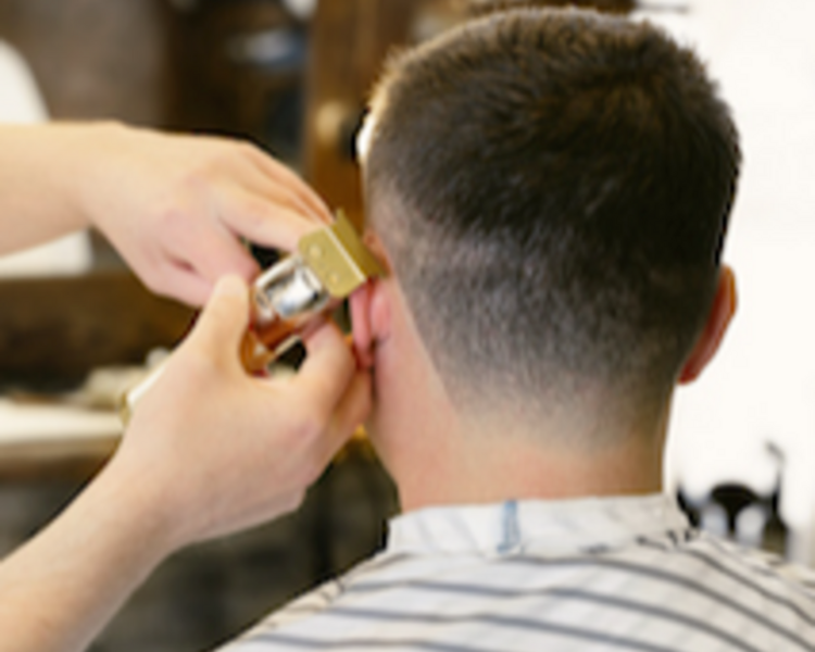 CONTORNO Y DELINEADO DE CABELLO 