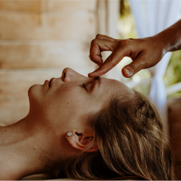 Sensitive/ After Sun Facial