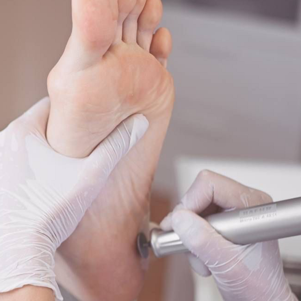 PEDICURE CABALLERO - SOLO LIMPIEZA