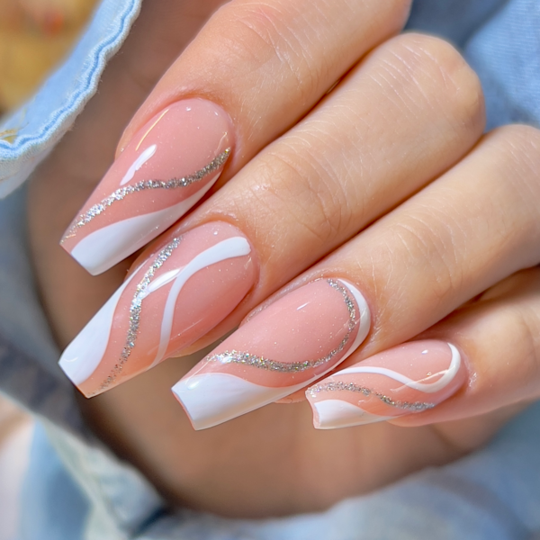 EXTENSION DE UÑAS ACRILICAS + ESMALTADO PERMANENTE