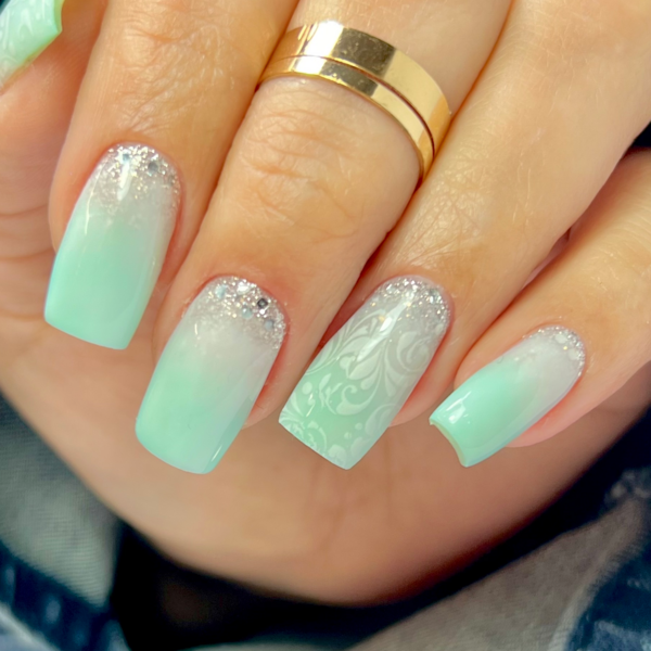 EXTENSION DE UÑAS ACRILICAS + ESMALTADO PERMANENTE