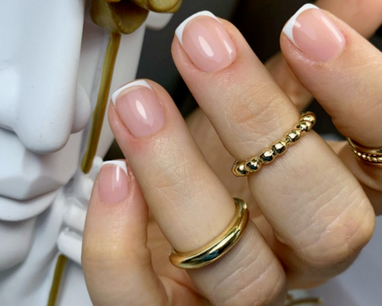 MANICURE SOLO LIMPIEZA