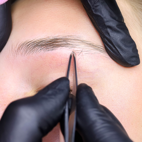 DESIGNER / PERFILADO DE CEJAS PROFESIONAL