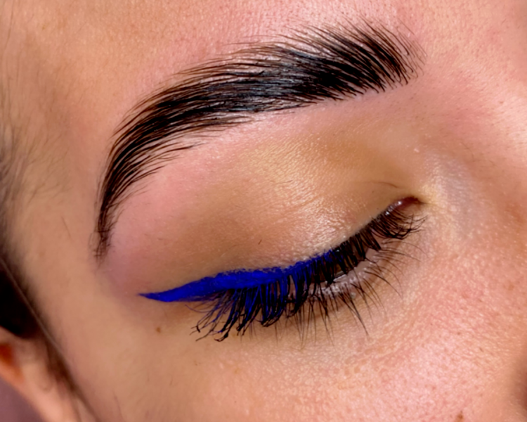 LAMINADO DE CEJAS  (incluye diseño y perfilado de cejas + tinte de cejas  )