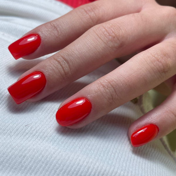 Gel un tono y manicura