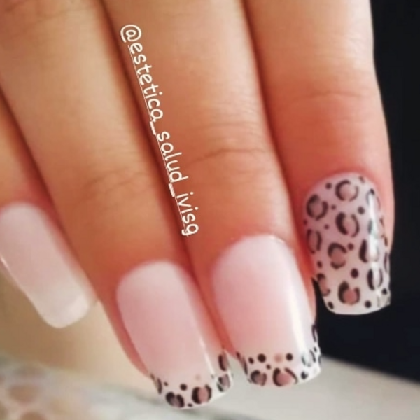 Esmaltado Semipermanente incluye 1 diseño simple por mano 