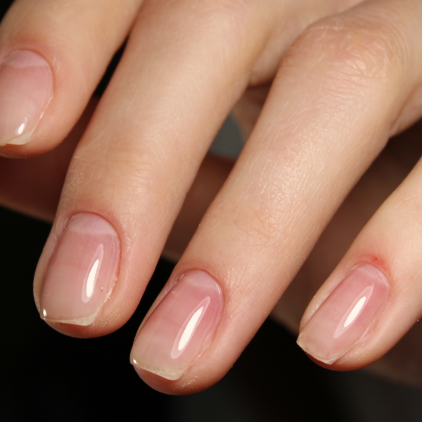 BALANCE SOBRE UÑA NATURAL