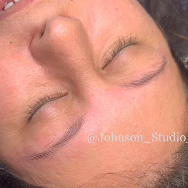 Microblading Natural Brows