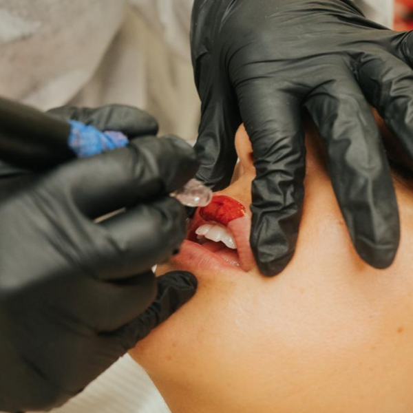 Flow Lips: Nanopigmentación de Labios