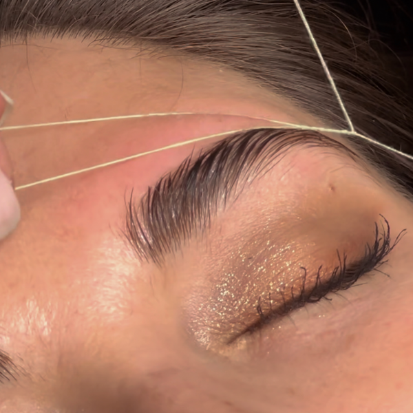Perfilado de Cejas