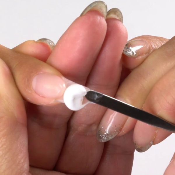 Reposición de uña escultural o tip en manos