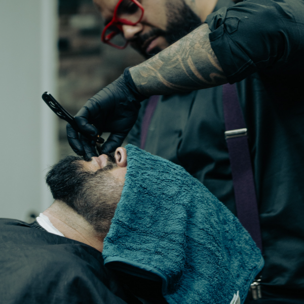 Corte de cabello y barba
