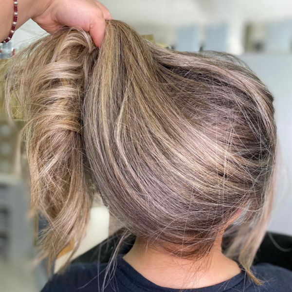 Contorno con decoloración desde