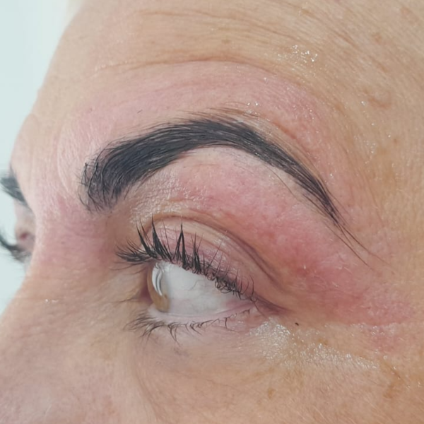 Laminado de cejas