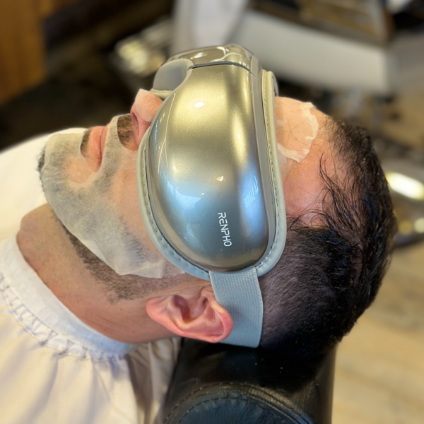 CORTE + BARBA + VELO DE COLAGENO + MASAJE OCULAR RELAJANTE