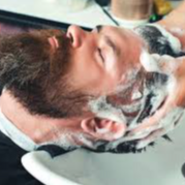 MASAJE CAPILAR + LAVADO DE CABELLO 