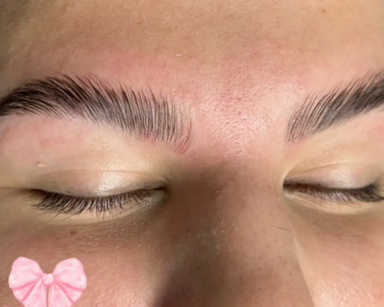 TOTAL LOOK CEJAS (PERFILADO DE CEJAS + TINTE DE CEJAS + LAMINADO CEJAS + SHOCK DE NUTRICIÓN)