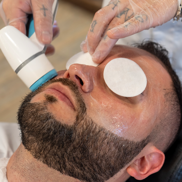 CORTE + LIMPIEZA FACIAL PROFUNDA LUMI SPA