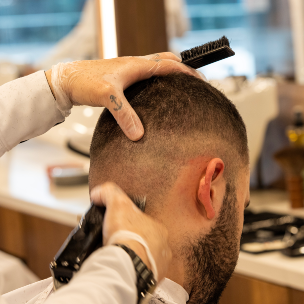 CORTE + BARBA + DEPILACION DE CEJAS
