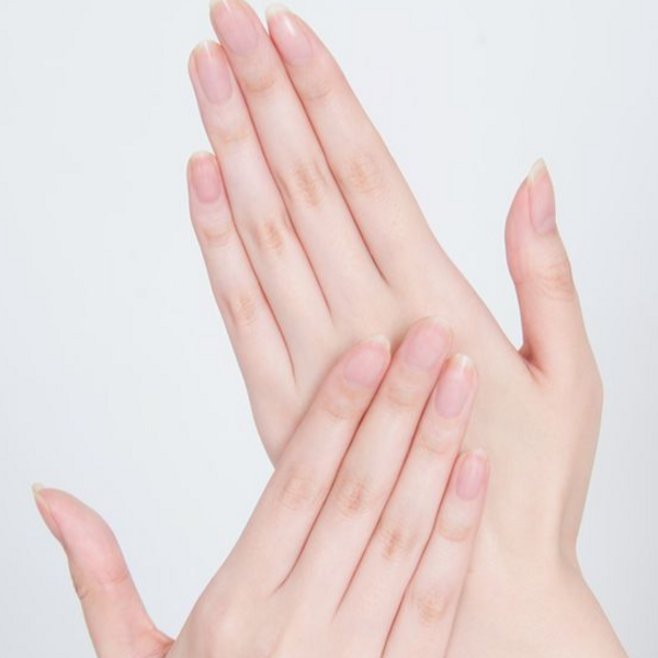 Retiro de gel en manos sin nueva aplicación