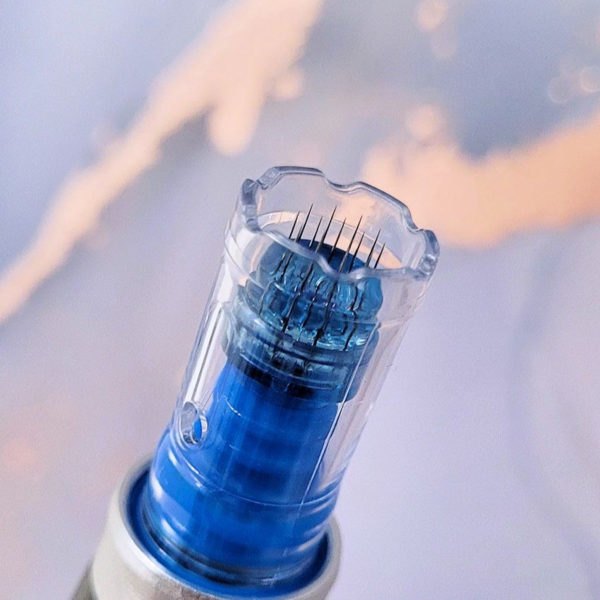 Microneedling con Dermapen Cocktail Avanzado Pink Glow