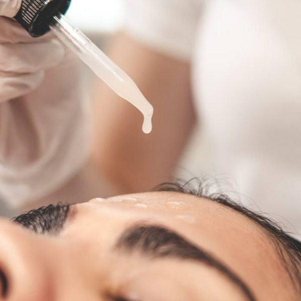 Microneedling con Dermapen Cocktail Avanzado Pink Glow