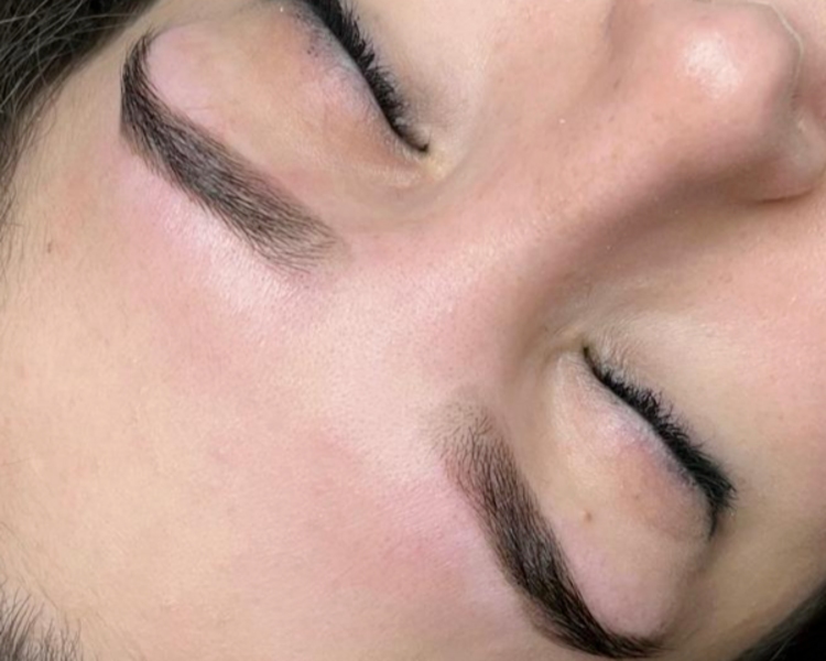 Diseño + Perfilado con Hilo/Cera + Henna