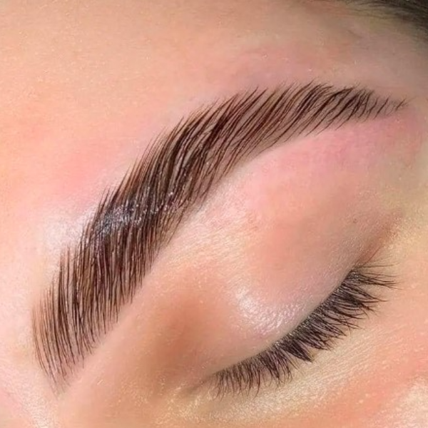 Laminado de cejas
