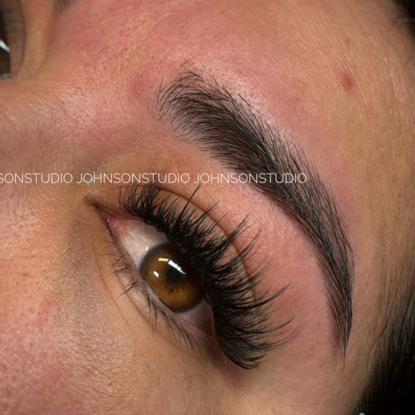 Volumen Tech Pestañas Wispy 