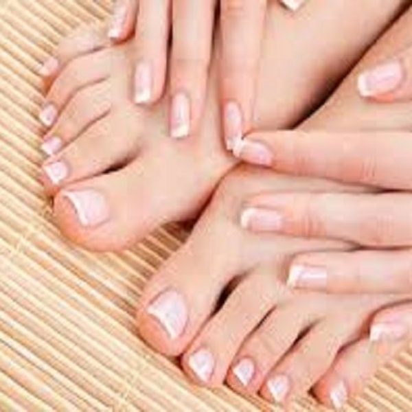 Manicure permanente + pedicure tradicional 