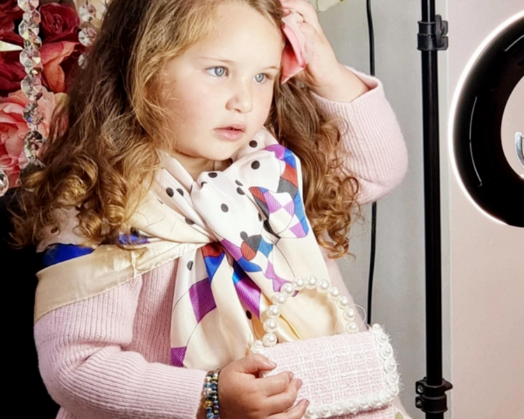 Corte de Niña (hasta 12 años, sujeto a evaluación)