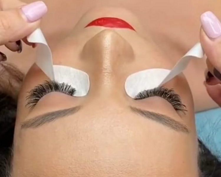 Extensiones de pestañas 3D