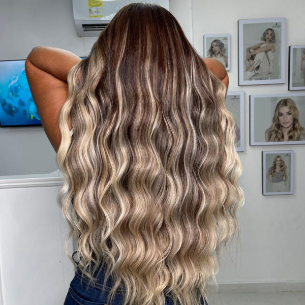 CITA DE VALORACION CAMBIO DE IMAGEN COLOR +  EXTENSIONES