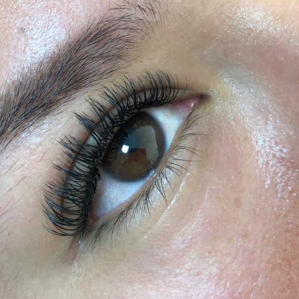 Extensiones Efecto Pestañina Liviana