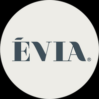 Espacio de Belleza. Evia "Belleza que se vive" logo